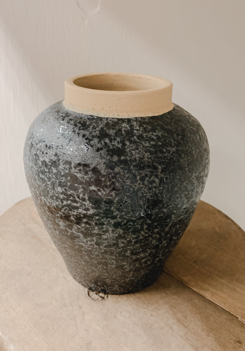 Black Matte Vase | 6"