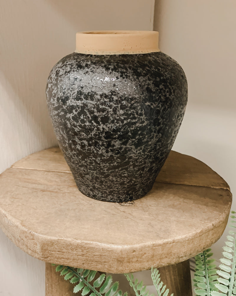 Black Matte Vase | 6"