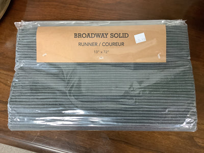 Broadway Solid Runners
