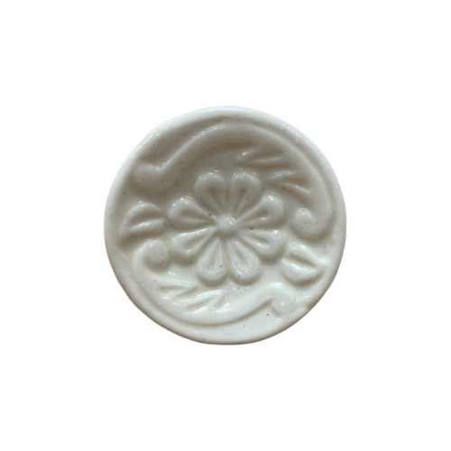 Knob - Glazed White Detail Flower (8)